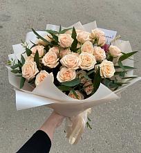 Букет Кремовые розы Латте в Саркташе
